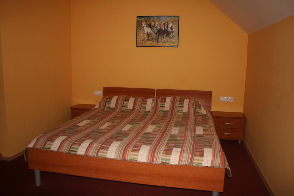 Guest House Klub Kovac Накло Номер фото